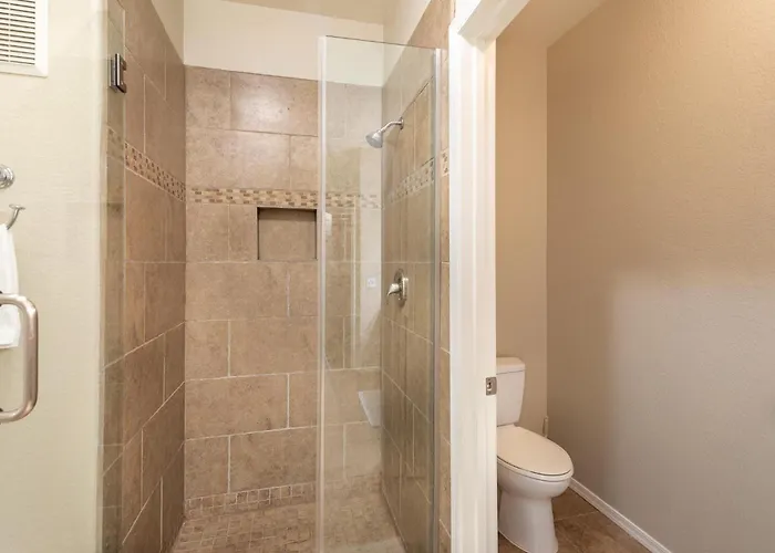 Location, Heated Pool, Spa, Upgraded Unit, Scottsdale